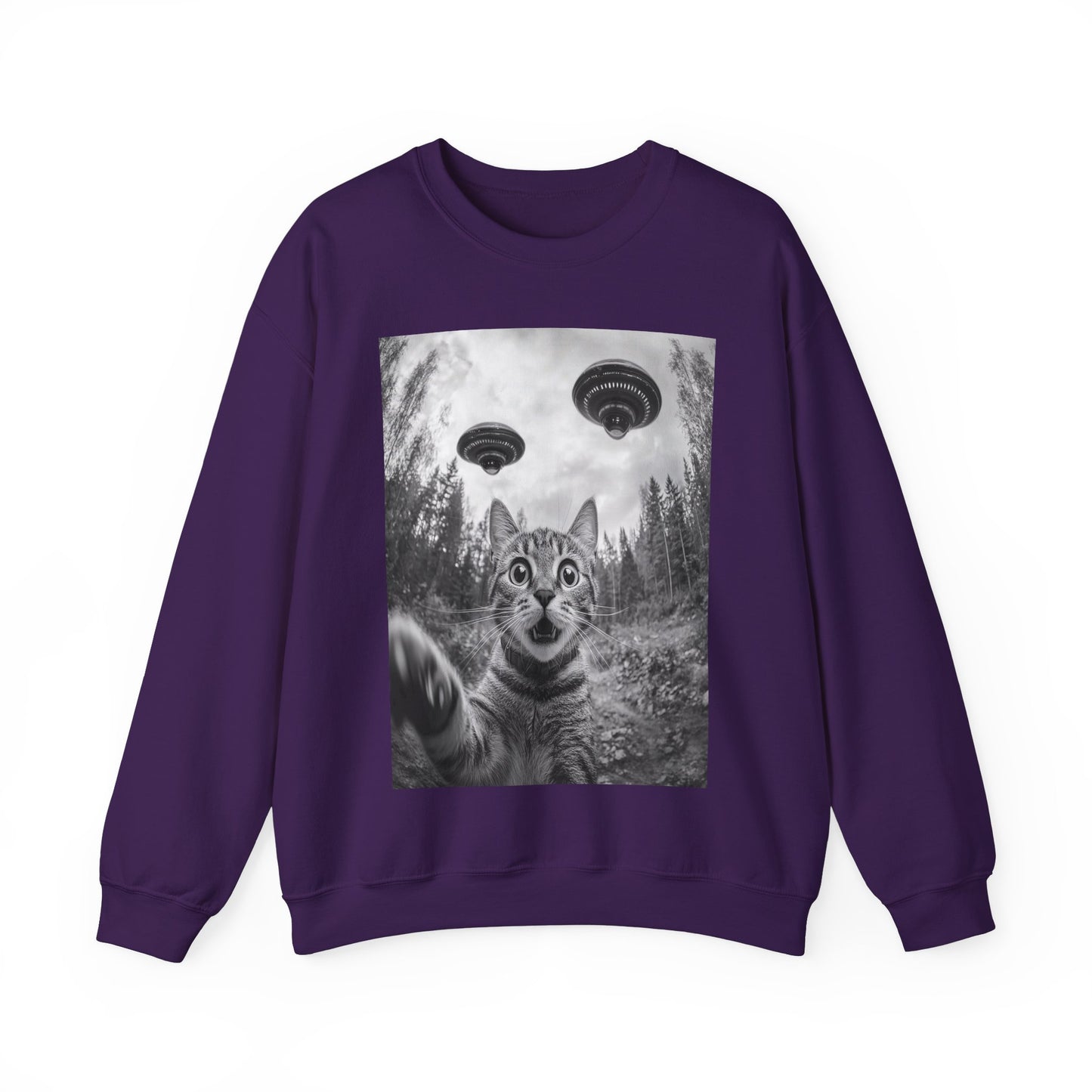 Funny Cat Selfie With Alien UFO Animal Lover Gift Unisex Heavy Blend™ Crewneck Sweatshirt, Cat Momma Gift, Cat Dad Gift